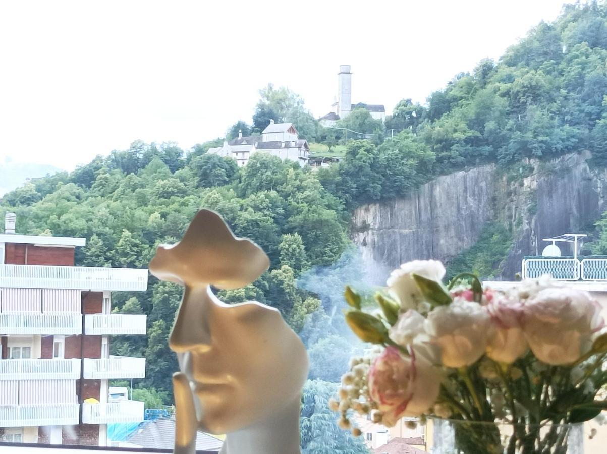 ドモドッソラLa Via Del Saleアパートメント エクステリア 写真